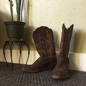 Women’s Justin cowgirl boots